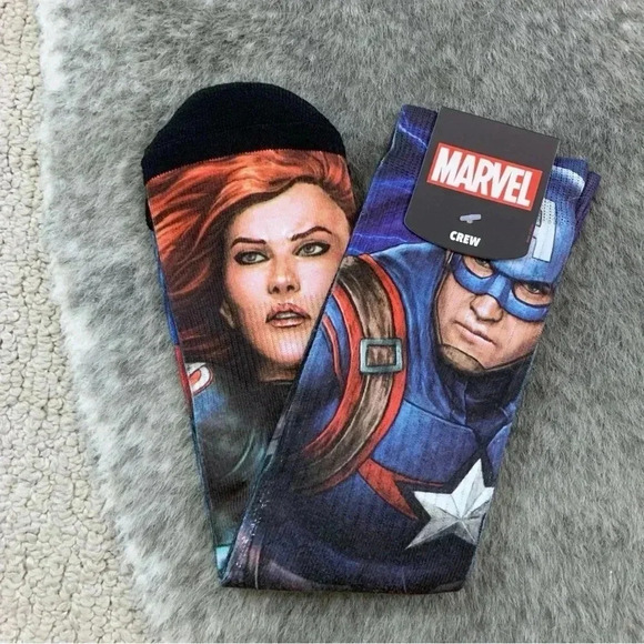 NWT Bioworld Marvel Avengers Socks - Picture 2 of 9